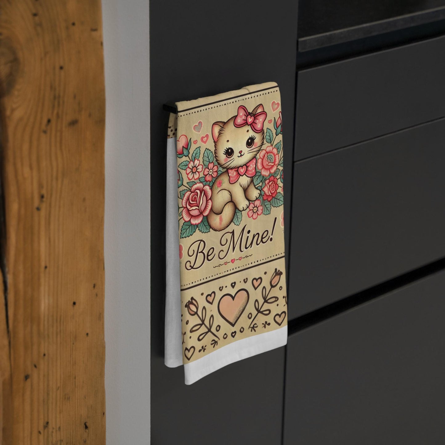Valentine's Tea Towel - Cute Vintage-Style Kitten Be Mine Floral Design, Rustic Dish Towel, Holiday Farmhouse Kitchen Towel, Sweetheart Gift